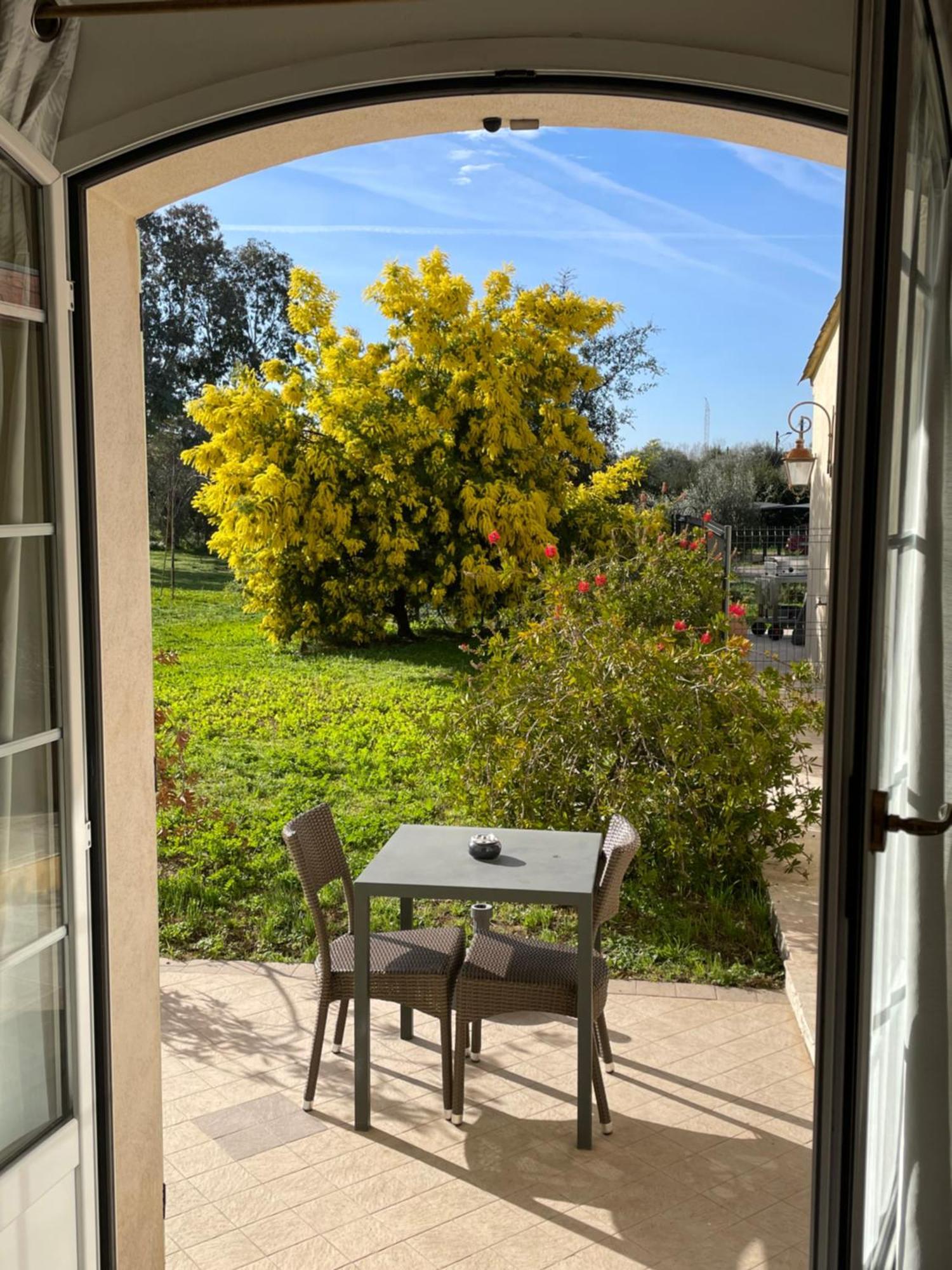 Chambre d'hôtes La Bastide des Eucalyptus Antibes Exterior foto